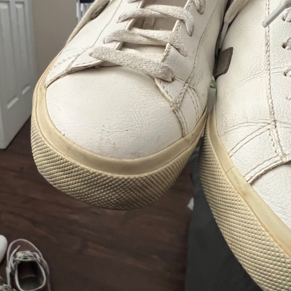 Veja Campo Sneaker size 10 - Picture 14 of 14